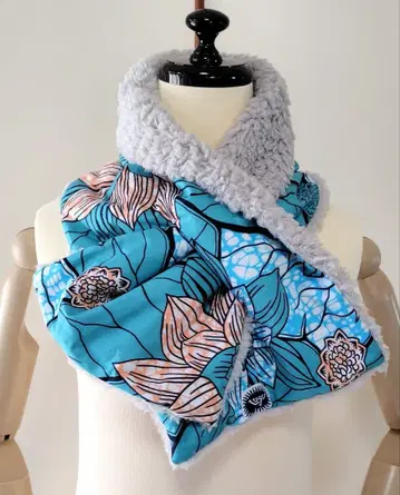 아프리카 천 퍼, 펀칭식 머플러 [ 스카이블루에 꽃 ]