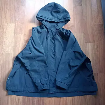 ZARA 나일론 후드티