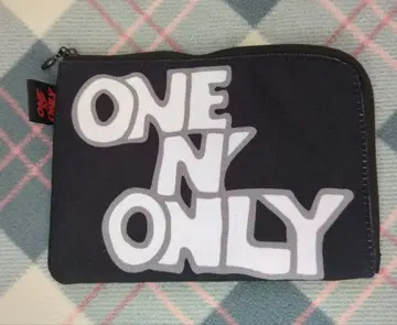 ONE N' ONLY 사인 포함 파우치