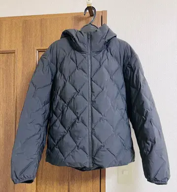 UNIQLO 유니클로 퍼프 테크 후드티 블랙 S 사이즈