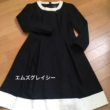 새상품급 엠즈 그레이시 무릎 기장 원피스 40