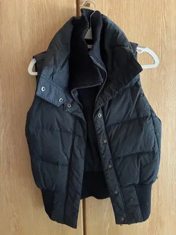 네이비 다운 베스트 높은 옷깃