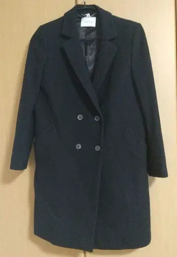 BEIGE 베이지 체스터 코트 블랙