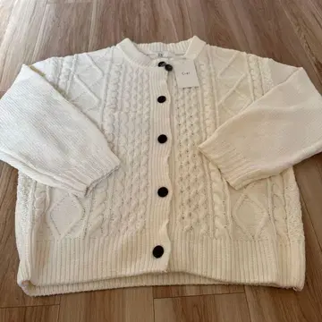 Ciel 화이트 케이블 니트 가디건