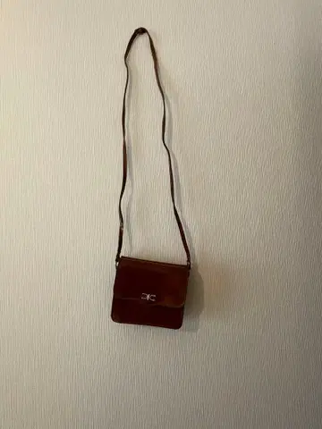 브라운 가죽 숄더백