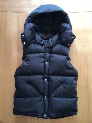 후드 부착 다크 그레이 다운 베스트 w 지퍼 SHIPS