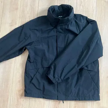 유니클로 윈드프루프 스탠드 블루종