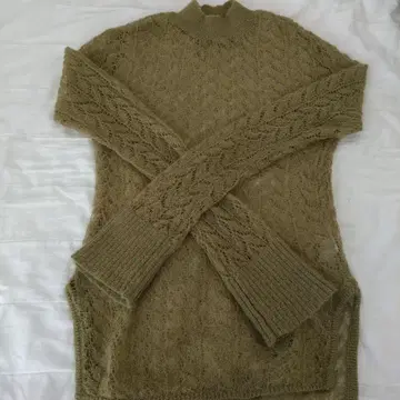 todayful 올리브 그린 모헤어 레이스편 하이넥 스웨터