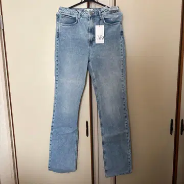 ZARA 라이트 블루 슬림 플레어 데님 미사용 택 포함 사이즈 40