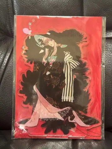 셰릴 노움 서리달 아크릴 스탠드