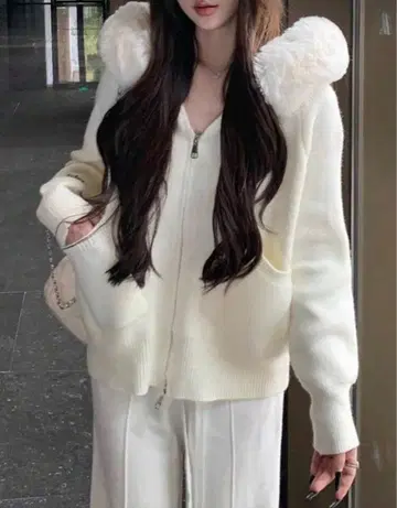 미사용 새상품 후드 부착 니트 스웨터 가디건 루즈핏 실루엣