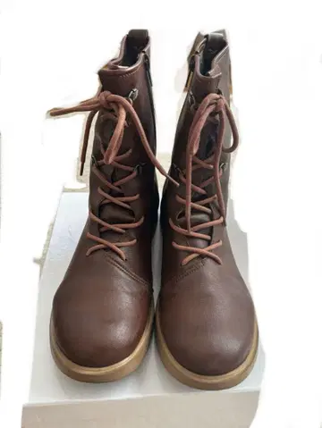 레이스업 부츠 Bell&Sofa