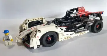 LEGO 테크닉 42137 포뮬러 E 포르쉐 99X
