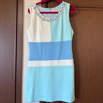 에밀리아 위즈 원피스