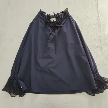 UNITEDARROWS 레이스 플리츠 프릴 블라우스 네이비