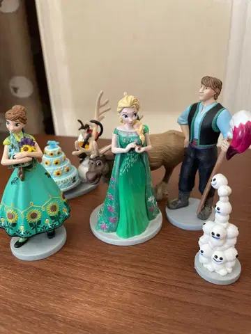 디즈니 스토어 피규어 겨울왕국