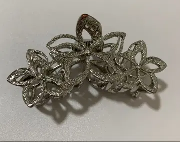 새상품급 카히코 에코르 플루메리아 헤어 클립 하와이안