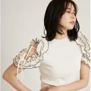 SNIDEL Sus 더블 프릴 바이컬러 니트 풀오버