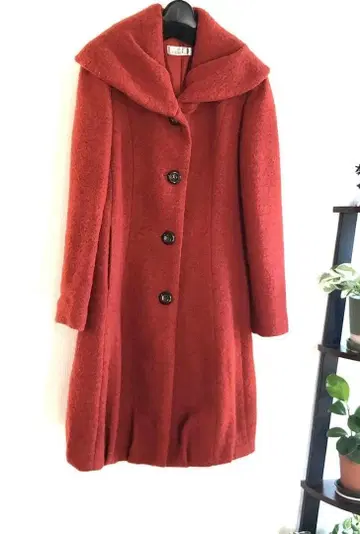 롱 코트 오렌지 루이테미스