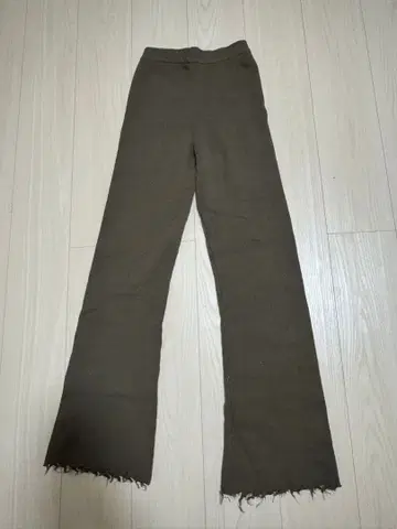 카키 AP studio 플레어 팬츠 OS 사이즈