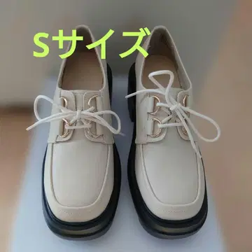 ABC마트 통굽 레이스업 슈즈 크림색