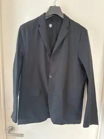 DESCENTE PAUSE 패커블 자켓 L 사이즈