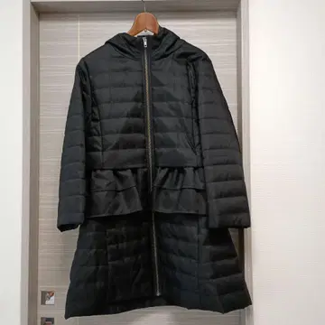 후드 부착 페플럼 다운 자켓 블랙 L 사이즈