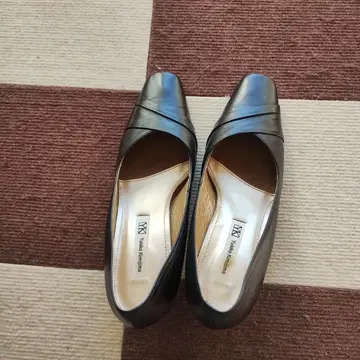 Yukiko Kimijima 블랙 펌프스 24cm EEE폭