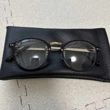 우라타 나오야 패션 안경