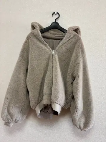 후드 부착 보아 자켓