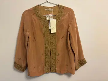 택 포함 새상품 누키테파 자수 비즈 장식 긴팔 블라우스