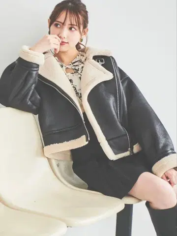 dazzlin 보아 숏 컴팩트 블루종