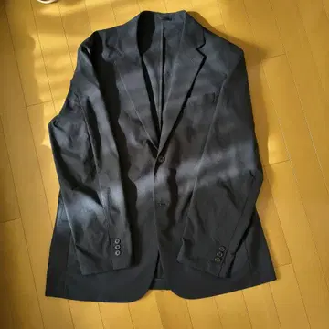 [새상품급] UNIQLO 2024년 모델 감동 자켓 라이트 네이비 L