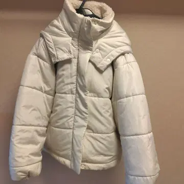 Classicalelf 화이트 충전솜 자켓 후드 부착