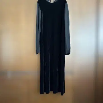 요건 레일 벨벳 롱 드레스