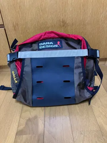 DANA DESIGN GALLA 바디백 미사용 컨디션 최상 아웃도어