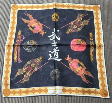 미사용 새상품 [ Rubinacci ] 루비나치 포켓 치프 이탈리아제