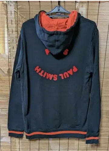 컨디션 최상 폴스미스 후드티 남성용 - 블랙 x 브라운 x 멀티