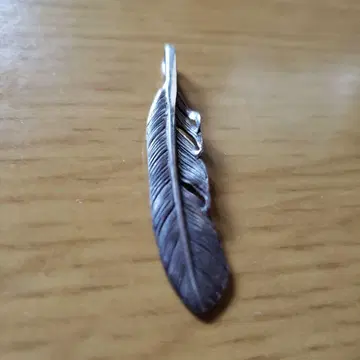 KEN KIKUCHI 실버 페더 목걸이