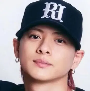 TTAGGG rin/Big Digital Logo BK 히라노 쇼 착용