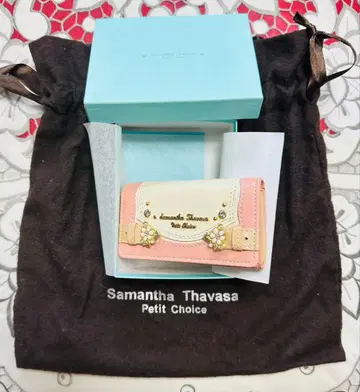 Samantha Thavasa 꽃 모티브 키케이스