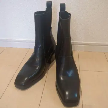 새상품급 블랙 사이드 고어 부츠 힐