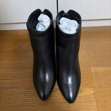 [ 시착만 한 상품 ] La totalite 천연 가죽 숏부츠