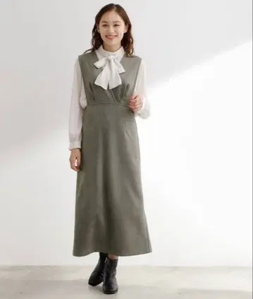 [ 가을부터 겨울까지 활약 ] 스웨이드 라이크 점퍼 드레스 grove