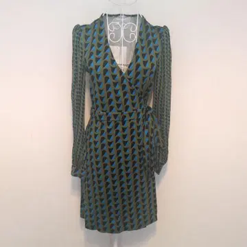 미사용 새상품 Diane Von Furstenberg 12-4 랩 원피스