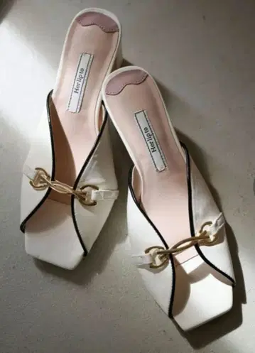 Herlipto 비트 스퀘어토 뮬 바닐라 38