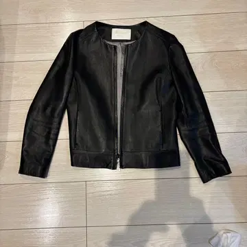 TOMORROWLAND Ballsey 라무 가죽 자켓