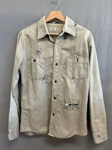 H.R. MARBLE 자수 베이지 셔츠