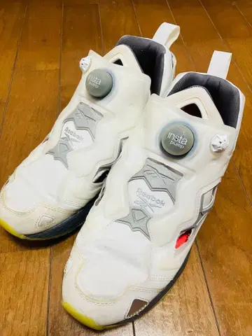 리복 인스타 펌프 퓨리 24.0cm