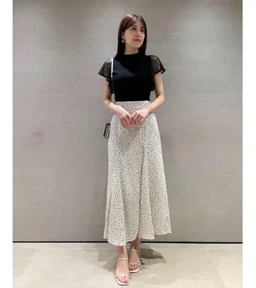 SNIDEL 스나이델 도트 프린트 머메이드 스커트 화이트 블랙